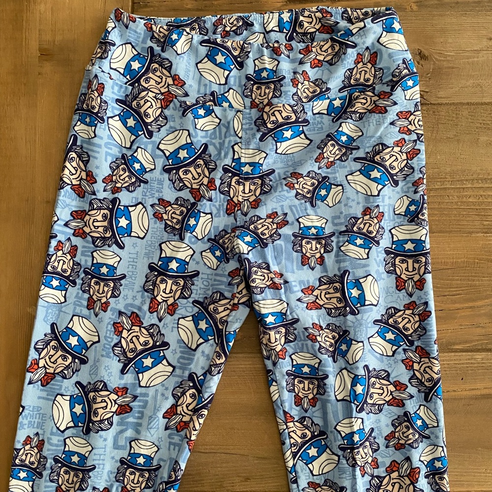 LuLaRoe Patriotic Americana Red White and Blue Uncle Sam Leggings